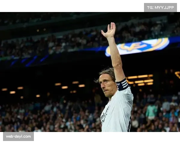 莫德里奇跪地掩面，克罗地亚老将欧冠之旅再度终结